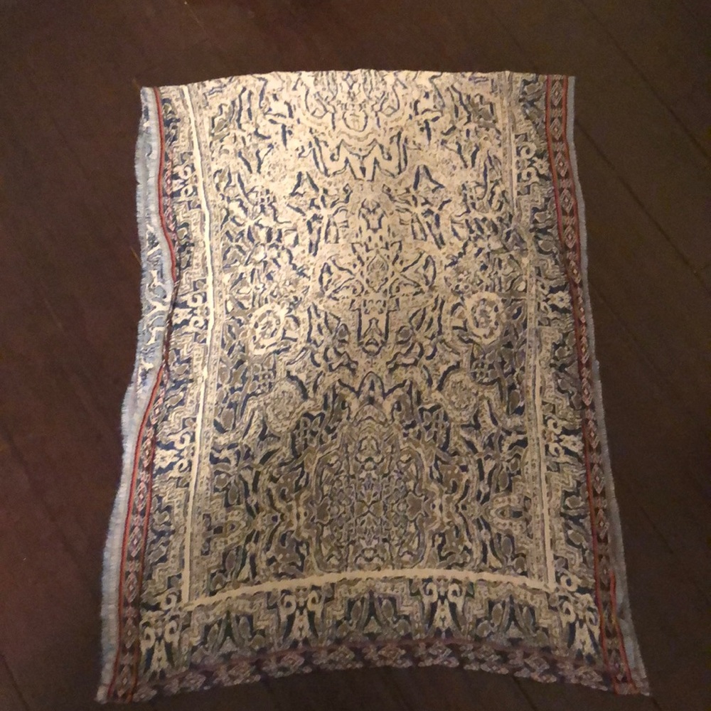 LOOK (ModCloth.com) Infinity Scarf - Picture 4 of 4